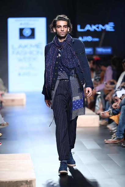  LFW: Models walk the ramp for designer Rajesh Pratap Singh