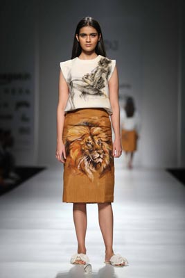 Aartivijay Gupta showcases her collections at Amazon India Fashion Week