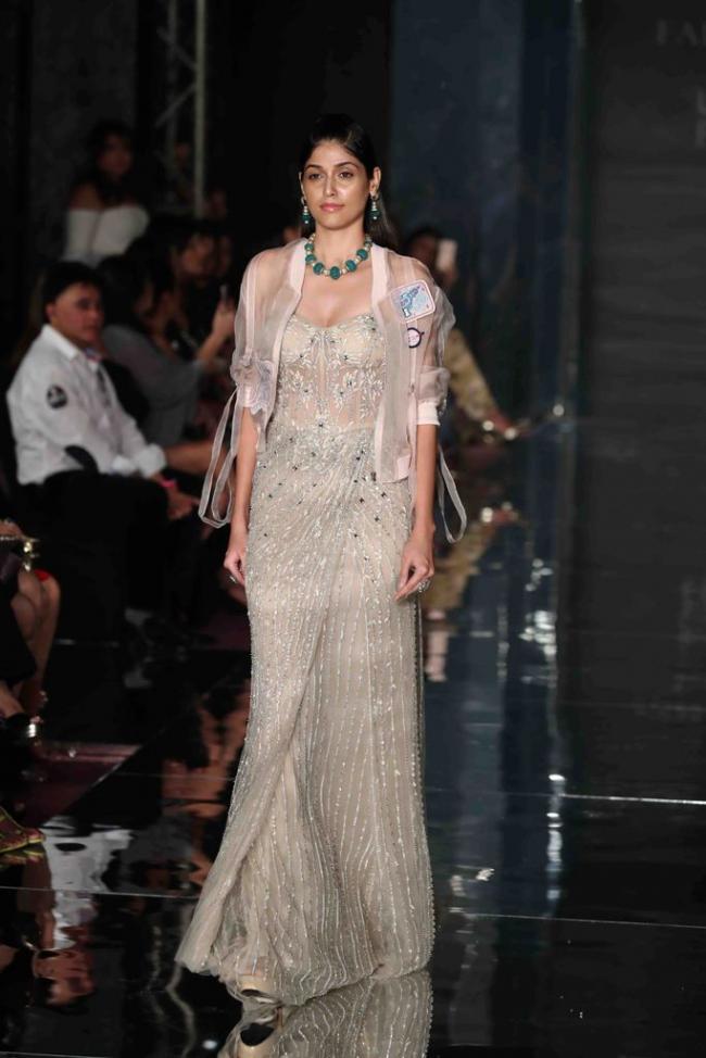 Preity Zinta walks ramp for designer Falguni Shane Peacock in Lakme Fashion Week