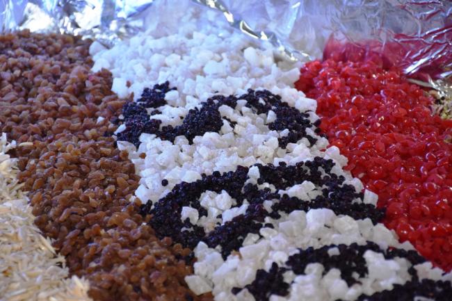 Actor Arjun Chakraborty and Chef Manjit Singh Gill join SBIHM students at their cake mixing ceremony