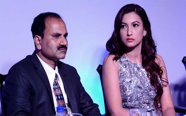 Gauhar Khan visits Kolkata to attend Indian Fashion League press con