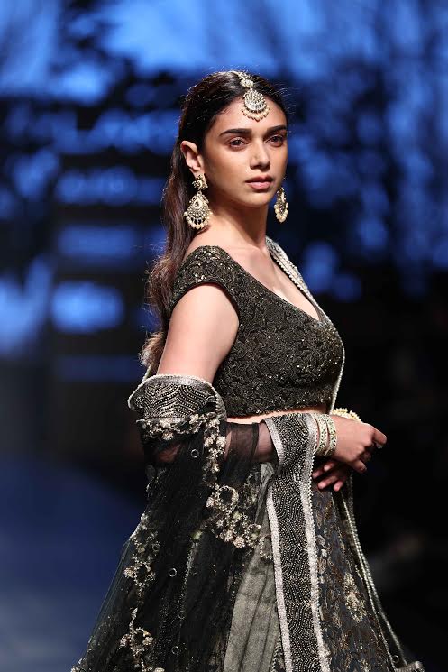 LFW 2017: Designer Kotwara showcases collection on Day 4