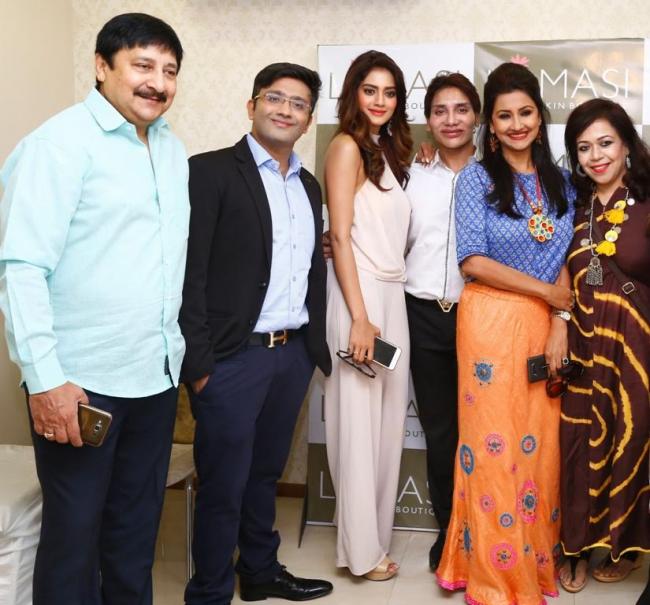 Kolkata: Lomasi organises session on aesthetic grooming