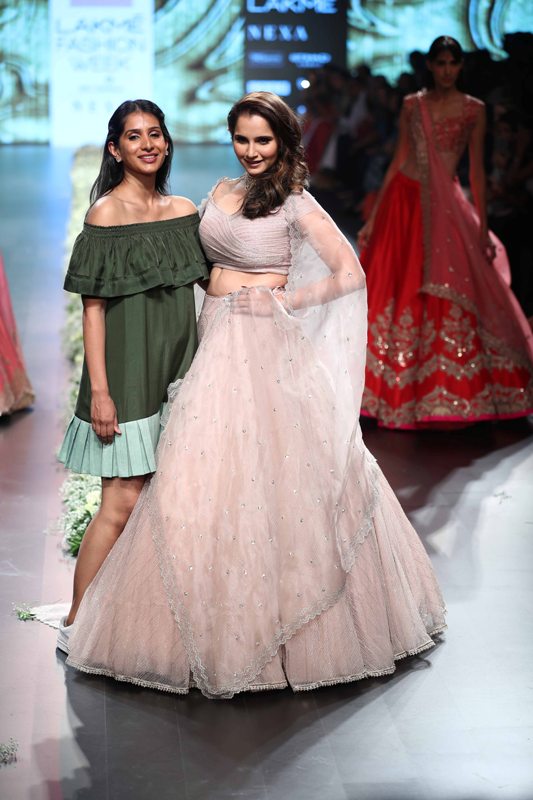 LFW: Sania Mirza walks down the ramp for  Anushree Reddy