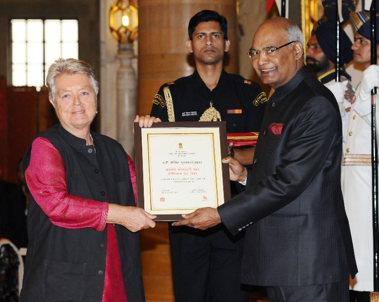 President Ram Nath Kovind Presents the  Nari Shakti Puruskar 
