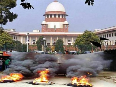 Supreme Court to hear review petition on SC/ST Act at 2 pm