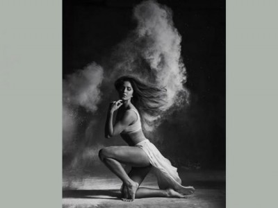 Katrina Kaif shares 'Malang' picture on social media