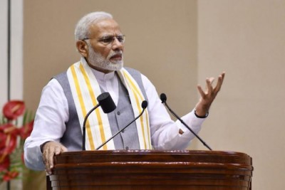 PM Modi talks to Malyalam superstar Mohanlal, impressed by his humility