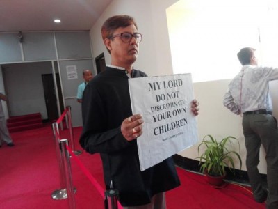 Assam assembly autumn session begins, BJP MLA shows placard protesting against NRC updation