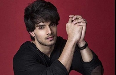 Actor Sooraj Pancholi rejoins Twitter