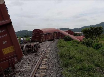 Goods train derails near Guwahati, rail communication disrupted