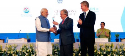 Bet on â€˜green economyâ€™, Guterres urges world leaders, bestowing top UN award on Indian PM