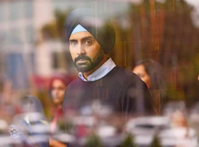 Abhishek Bachchan silences Twitter troll with dignified response