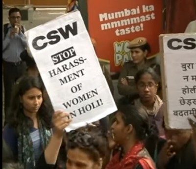 Semen flinging incident: Students, teachers protest outside Delhi Police Headquarters, demand more security for women   