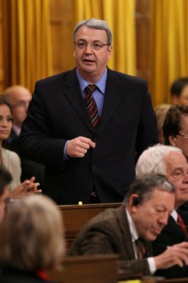 Canada: Gas prices rise in most places on long weekend, but fall in Alberta & Quebec