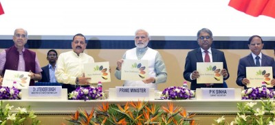 Narendra Modi attends   12th Civil Services Day event