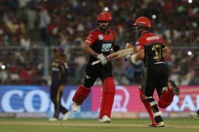 RCB post 176/7 against KKR