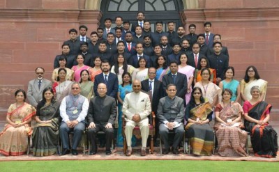Officer trainees of Class-I accounts and finance service call on  President Kovind