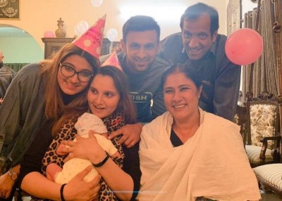 Shoaib Malik posts cute images of Sania Mirza's birthday celebration