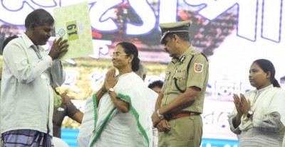 Our target is Red Fort: Mamata Banerjee 