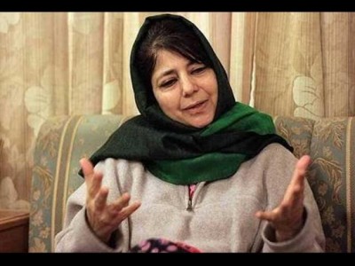 Mehbooba Mufti chairs high-level meeting in Jammu following fidayeen attack in  Sunjuwan Army camp