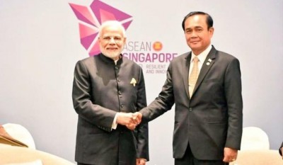 Narendra Modi meets Thailand PM in Singapore 