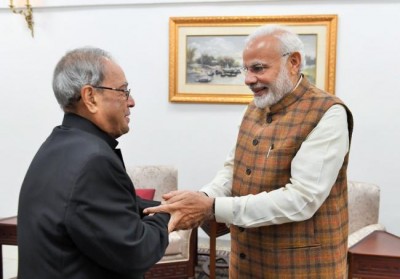 Prime Minister Narendra Modi wishes ex-President Pranab Mukherjee on Diwali  