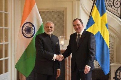 Narendra Modi interacts with Sweden PM Stefan LÃ¶fven 