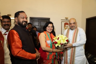Ex-IAS officer Aparajita Sarangi joins BJP