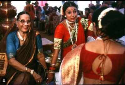 Kajol wishes her mother Tanuja on birthday, shares her old image on Instagram