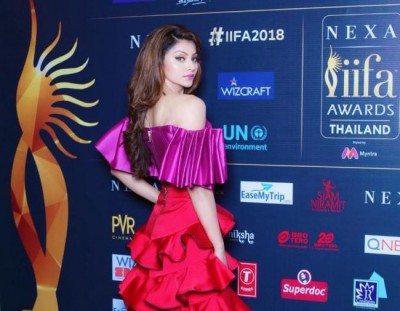 Urvashi Rautela inaugurates OSIANâ€™S IIFA Cinema heritage exhibition event at IIFA 2018!