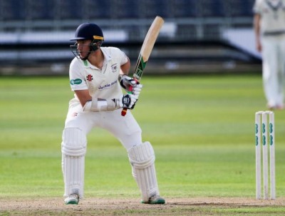 James Bracey signs new contract with Gloucestershire Cricket