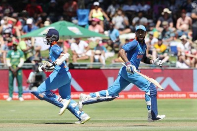 Virat Kohli smashes 160 no, India post 303/6