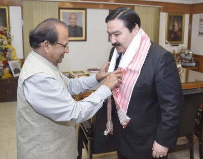 Kazak envoy calls on Assam Governor