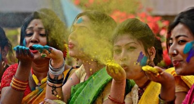 PM Modi, President Kovind wish people on Holi