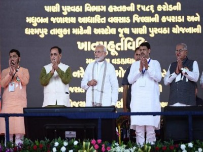 My dream is to see every Indian owning a house : PM Modi