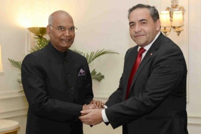 Delegation from Chile call upon President Kovind in New Delhi