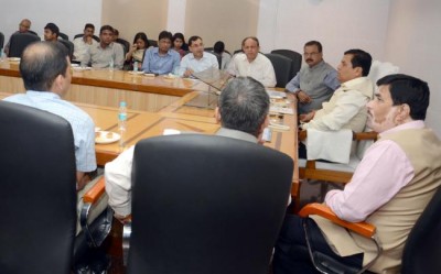 Sonowal urges state Industry and Commerce dept to sustain success story of Advantage Assam