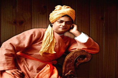 PM Modi, WB CM Mamata Banerjee pay respect to Swami Vivekananda on his Jayanti