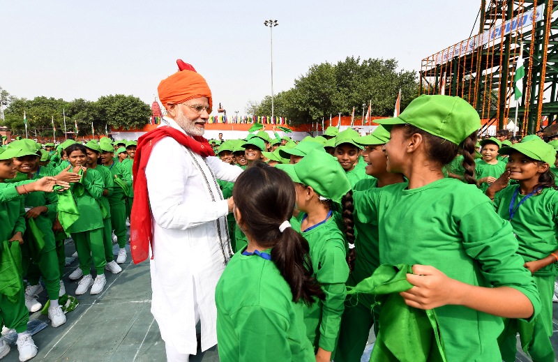Modi addresses India from Red Fort