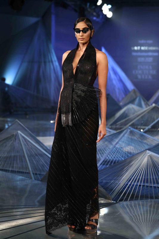 Shilpa Shetty walks for Amit Aggarwal in India Couture Week