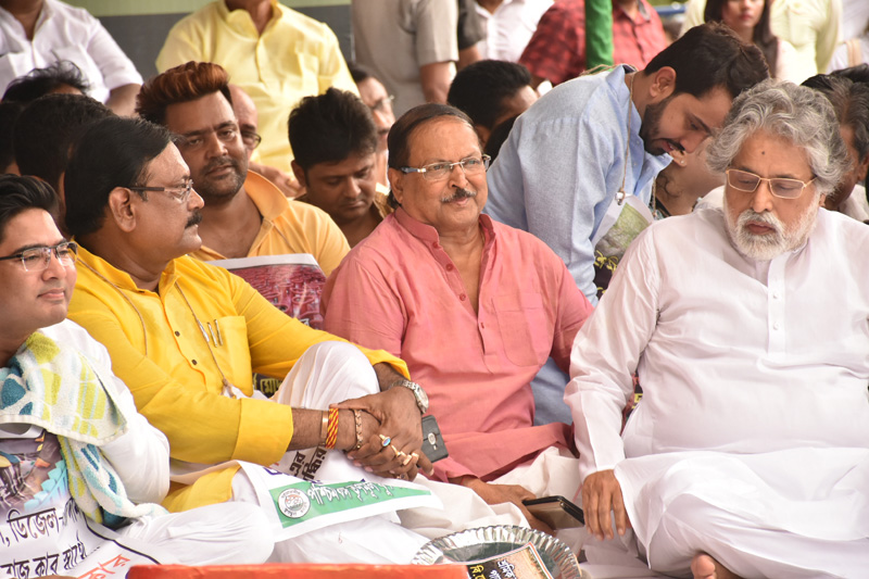 Kolkata: TMC protest against fuel price hike
