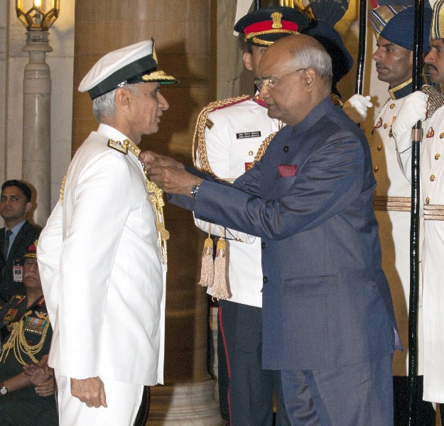 President Kovind, VP Naidu, PM Modi attend Defend Investiture Ceremony
