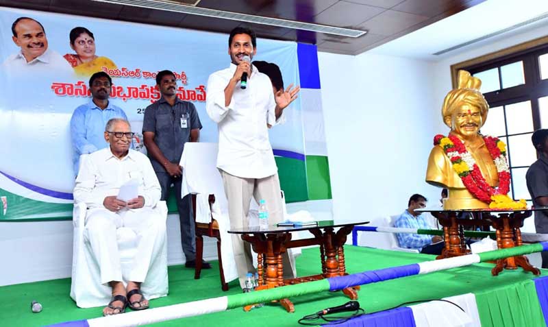 Political Development down south:  Vaiko, YSR Jagan Mohan Reddy spends busy day  