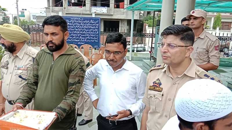 Muslims offer prayers in Jammu and Kashmir on Eid