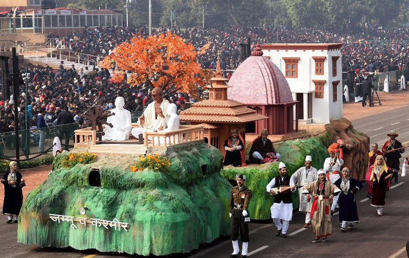CISF tableau  passes through the Rajpath during the full dress rehearsal for R-Day parade
