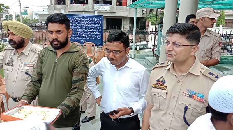 Muslims offer prayers in Jammu and Kashmir on Eid