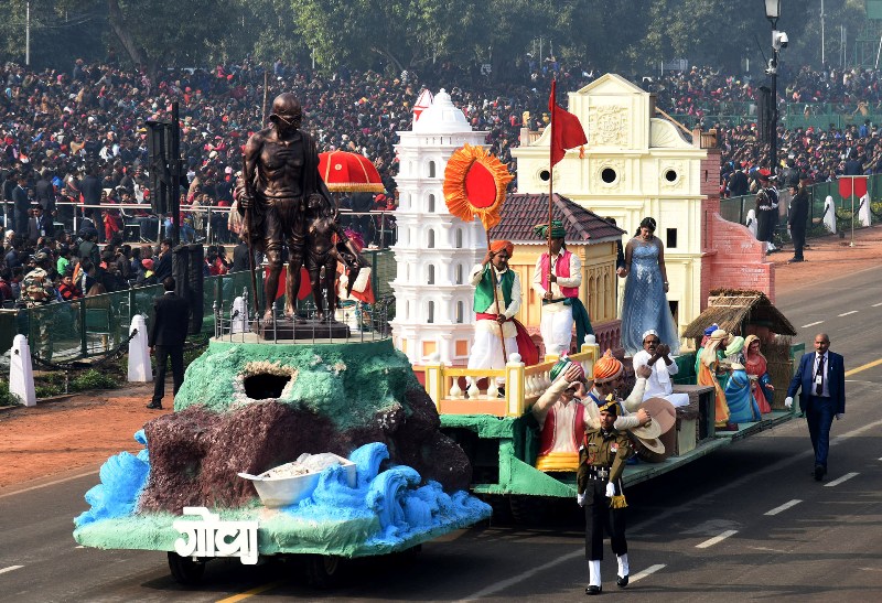 CISF tableau  passes through the Rajpath during the full dress rehearsal for R-Day parade