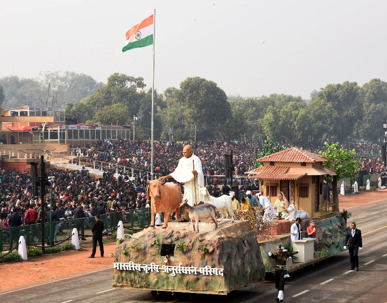 CISF tableau  passes through the Rajpath during the full dress rehearsal for R-Day parade