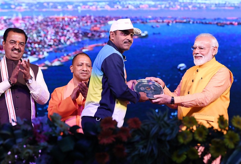 PM Modi distributes Swachh Kumbh Swachh Aabhaar awards